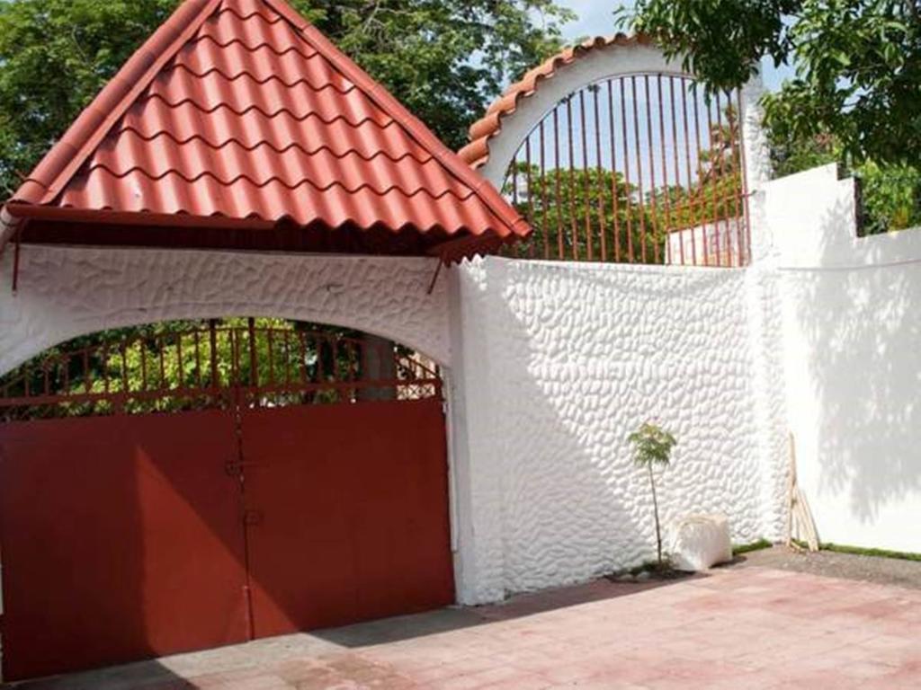 Hotel Jackie'S House Пунтаренас Екстериор снимка